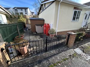 Photo 17- click for photo gallery